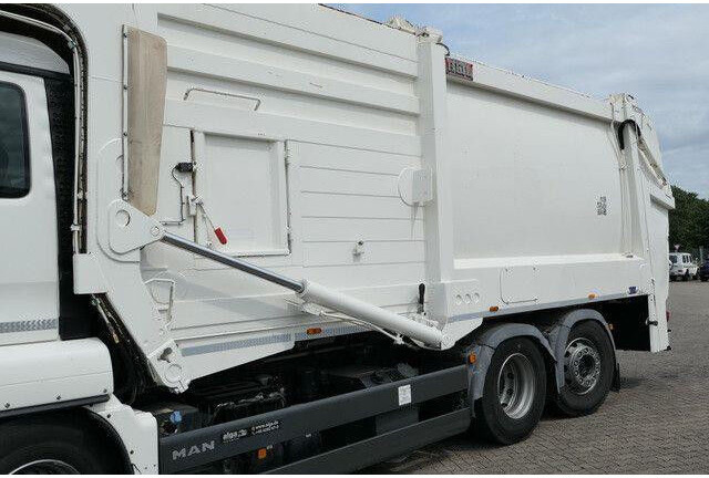 MAN 26.320 TGS BL 6x2, Überkopflader/Frontlader, AC - Camión de basura: foto 4 MAN 26.320 TGS BL 6x2, Überkopflader/Frontlader, AC - Camión de basura: foto 4