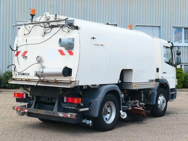 Mercedes-Benz 1518 LKO Atego 4x2, Kobit-Aufbau, 8m³,Wassertank - Barredora vial: foto 3 Mercedes-Benz 1518 LKO Atego 4x2, Kobit-Aufbau, 8m³,Wassertank - Barredora vial: foto 3