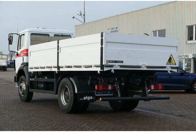 Mercedes-Benz 1824 AK 4x4, Allrad, AHK, Blattfederung, 168tkm - Camión caja abierta: foto 5 Mercedes-Benz 1824 AK 4x4, Allrad, AHK, Blattfederung, 168tkm - Camión caja abierta: foto 5