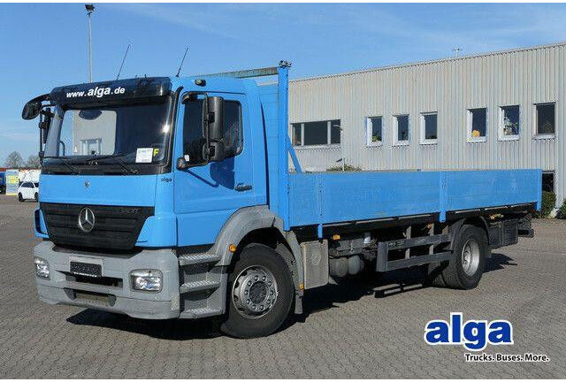 Mercedes-Benz 1824 L Axor 4x2, 3. Sitz, AHK, Gerüstbau, Klima - Camión caja abierta: foto 1 Mercedes-Benz 1824 L Axor 4x2, 3. Sitz, AHK, Gerüstbau, Klima - Camión caja abierta: foto 1