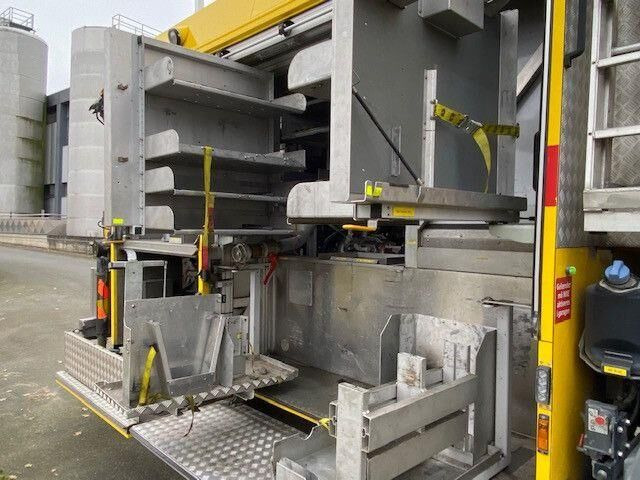 Mercedes-Benz 1833 Axor 4x4,Palfinger PK8502,Allrad,Seilwinde - Camión de bomberos: foto 5 Mercedes-Benz 1833 Axor 4x4,Palfinger PK8502,Allrad,Seilwinde - Camión de bomberos: foto 5