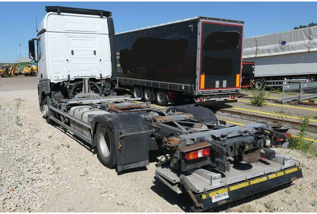 Mercedes-Benz 1842 L Actros/LBW/Retarder/BDF - Camión chasis: foto 4 Mercedes-Benz 1842 L Actros/LBW/Retarder/BDF - Camión chasis: foto 4