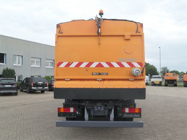 Mercedes-Benz 2032 A Actros 4x4, Bucher STKF 9500, Airport, AC - Barredora vial: foto 4 Mercedes-Benz 2032 A Actros 4x4, Bucher STKF 9500, Airport, AC - Barredora vial: foto 4