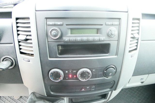 Furgoneta pequeña Mercedes-Benz 213 CDI Sprinter 4x2, Klima, 3. Sitz, Holzausbau: foto 14