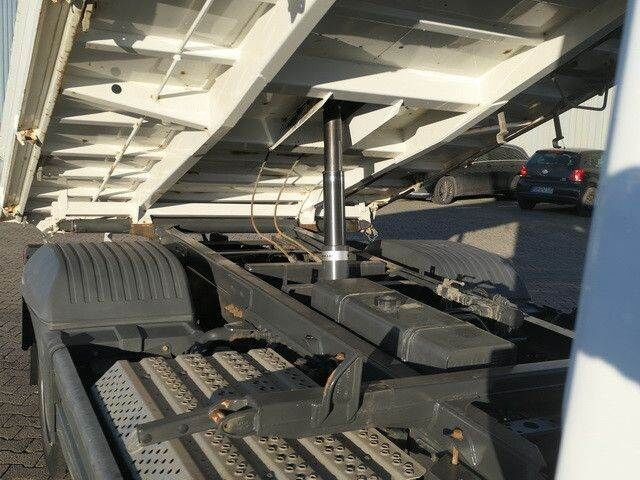 Mercedes-Benz 818 K Atego 4x2, Meiller, AHK, 3. Sitz, 168tkm. - Camión volquete: foto 2 Mercedes-Benz 818 K Atego 4x2, Meiller, AHK, 3. Sitz, 168tkm. - Camión volquete: foto 2