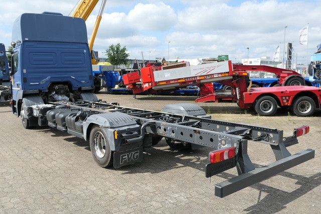 Mercedes-Benz 918 L Atego 4x2, Nebenantrieb, Standklima - Camión portavehículos: foto 3 Mercedes-Benz 918 L Atego 4x2, Nebenantrieb, Standklima - Camión portavehículos: foto 3