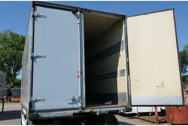 Schmitz Cargobull WKO, Wechselkoffer, Isoliert, Türen, BDF - Remolque caja cerrada: foto 5 Schmitz Cargobull WKO, Wechselkoffer, Isoliert, Türen, BDF - Remolque caja cerrada: foto 5