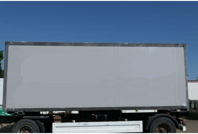Schmitz Cargobull WKO, Wechselkoffer, Isoliert, Türen, BDF - Remolque caja cerrada: foto 2 Schmitz Cargobull WKO, Wechselkoffer, Isoliert, Türen, BDF - Remolque caja cerrada: foto 2