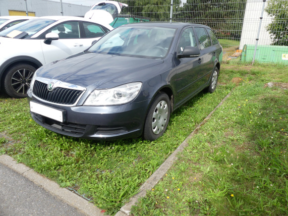 Break Skoda Octavia Combi (2011-97.803 km) - Coche: foto 2 Break Skoda Octavia Combi (2011-97.803 km) - Coche: foto 2