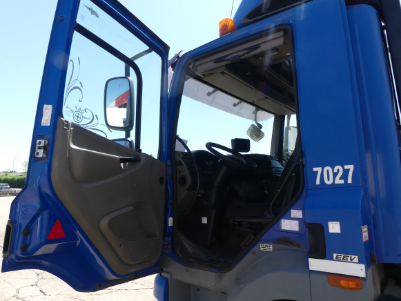REF:7027 - Tracteur routier DAF FT CF85 (2010-583.261 km) - Cabeza tractora: foto 5 REF:7027 - Tracteur routier DAF FT CF85 (2010-583.261 km) - Cabeza tractora: foto 5