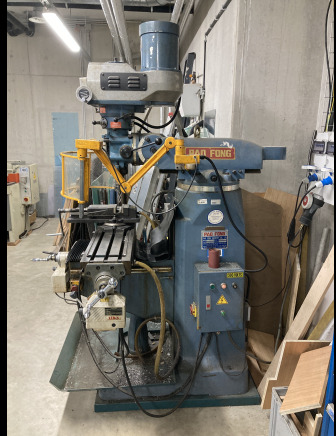 Fraiseuse - Taladro de columna: foto 3 Fraiseuse - Taladro de columna: foto 3