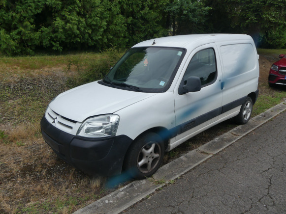 Camionnette Citroen Berlingo (2004-191.630 km-VIN:VF7GCWJYB94089418) - Otra maquinaria: foto 1 Camionnette Citroen Berlingo (2004-191.630 km-VIN:VF7GCWJYB94089418) - Otra maquinaria: foto 1