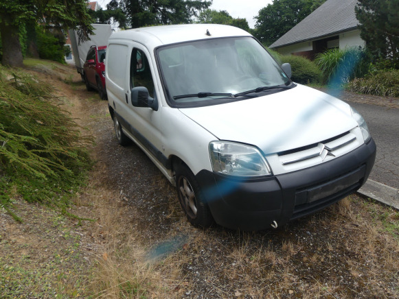 Camionnette Citroen Berlingo (2004-191.630 km-VIN:VF7GCWJYB94089418) - Otra maquinaria: foto 4 Camionnette Citroen Berlingo (2004-191.630 km-VIN:VF7GCWJYB94089418) - Otra maquinaria: foto 4