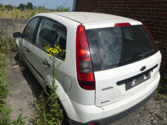 REF:Immatriculée sous : SPI-110 - Voiture Ford FIESTA - Otra maquinaria: foto 4 REF:Immatriculée sous : SPI-110 - Voiture Ford FIESTA - Otra maquinaria: foto 4