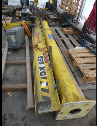 Potence de levage sur colonne Konecranes XN5 - Grúa pórtico: foto 1 Potence de levage sur colonne Konecranes XN5 - Grúa pórtico: foto 1