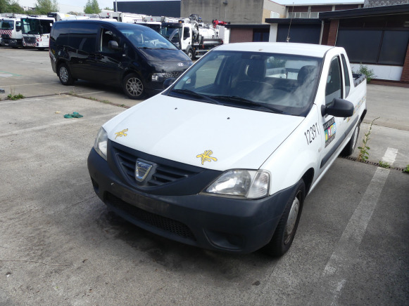 REF:12391 - Camionnette pickup Dacia Logan 1.5 DCI (2011-175.387 km) - Pick-up: foto 1 REF:12391 - Camionnette pickup Dacia Logan 1.5 DCI (2011-175.387 km) - Pick-up: foto 1
