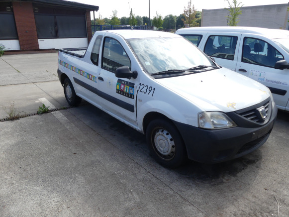 REF:12391 - Camionnette pickup Dacia Logan 1.5 DCI (2011-175.387 km) - Pick-up: foto 3 REF:12391 - Camionnette pickup Dacia Logan 1.5 DCI (2011-175.387 km) - Pick-up: foto 3