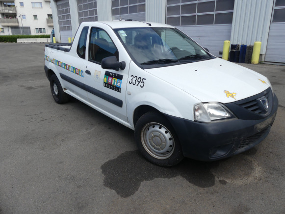 REF:12395 - Camionnette pickup Dacia Logan 1.5 DCI (2012-121.398 km) - Pick-up: foto 3 REF:12395 - Camionnette pickup Dacia Logan 1.5 DCI (2012-121.398 km) - Pick-up: foto 3