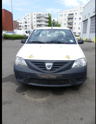 REF:12395 - Camionnette pickup Dacia Logan 1.5 DCI (2012-121.398 km) - Pick-up: foto 2 REF:12395 - Camionnette pickup Dacia Logan 1.5 DCI (2012-121.398 km) - Pick-up: foto 2