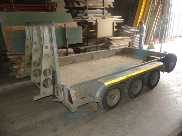 Remorque porte engin triple essieu Nugent Trailers PT126TRI - Remolque porta maquinaria: foto 3 Remorque porte engin triple essieu Nugent Trailers PT126TRI - Remolque porta maquinaria: foto 3