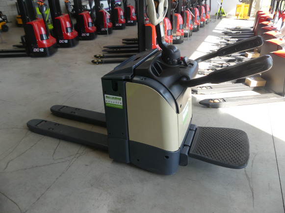 Transpaleta Transpalette accompagnant porté debout Crown WT3020: foto 8