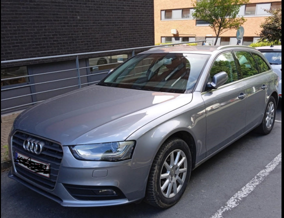 Voiture Audi A4 Avant (2015-311.812 km-VIN:WAUZZZ8K6FA125687) - Coche familiar: foto 2 Voiture Audi A4 Avant (2015-311.812 km-VIN:WAUZZZ8K6FA125687) - Coche familiar: foto 2
