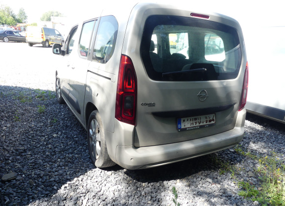 Voiture Opel Combo LIFE (2020-164.299 km-VIN:WOVECYHYLJ618520) - Furgoneta combi: foto 5 Voiture Opel Combo LIFE (2020-164.299 km-VIN:WOVECYHYLJ618520) - Furgoneta combi: foto 5