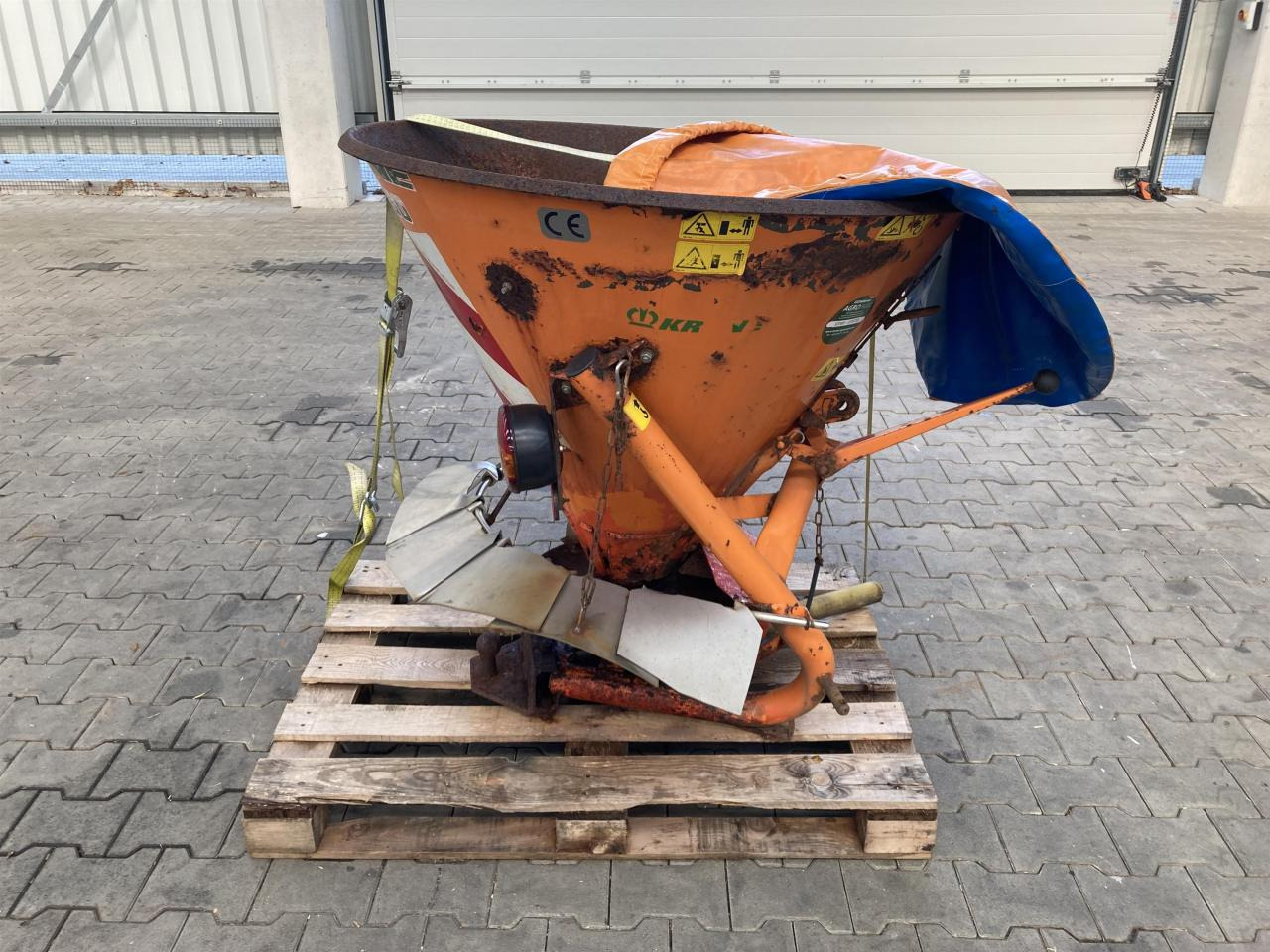 Amazone EK-S 260 - Esparcidor de fertilizantes: foto 1 Amazone EK-S 260 - Esparcidor de fertilizantes: foto 1