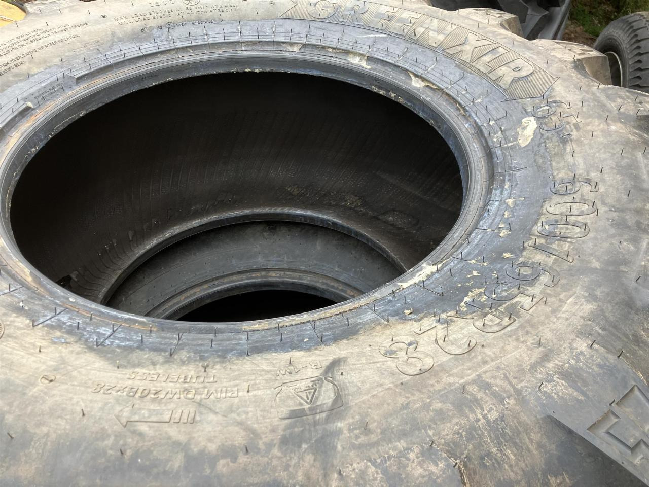 BKT 600/65R28 - Neumático para Maquinaria agrícola: foto 2 BKT 600/65R28 - Neumático para Maquinaria agrícola: foto 2