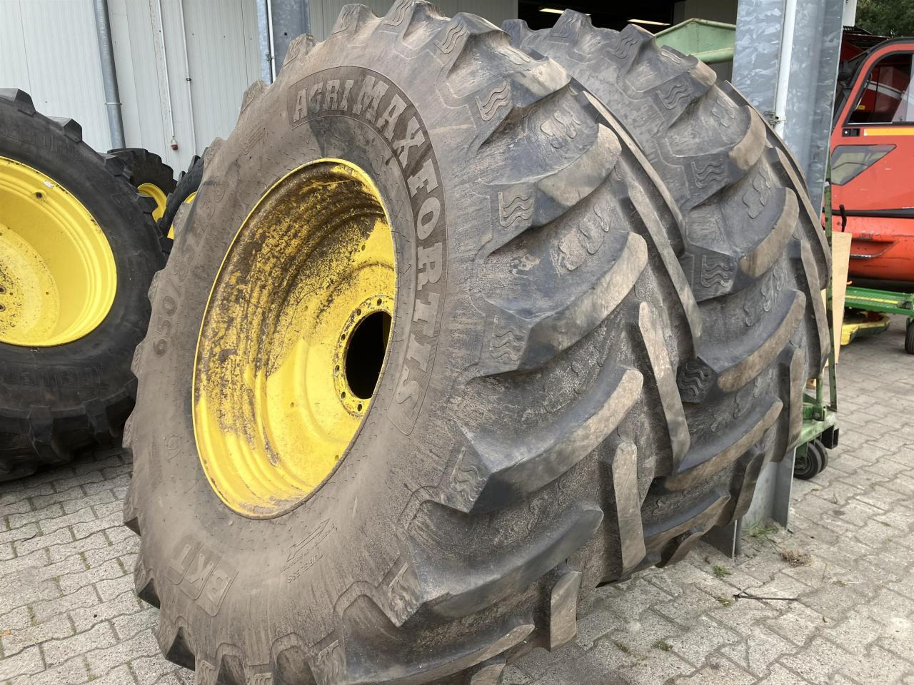 BKT 650/85R38 - Neumático para Maquinaria agrícola: foto 1 BKT 650/85R38 - Neumático para Maquinaria agrícola: foto 1