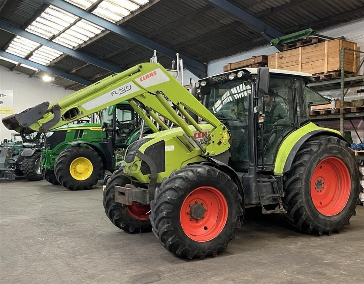 CLAAS Arion 420 - Tractor: foto 1 CLAAS Arion 420 - Tractor: foto 1