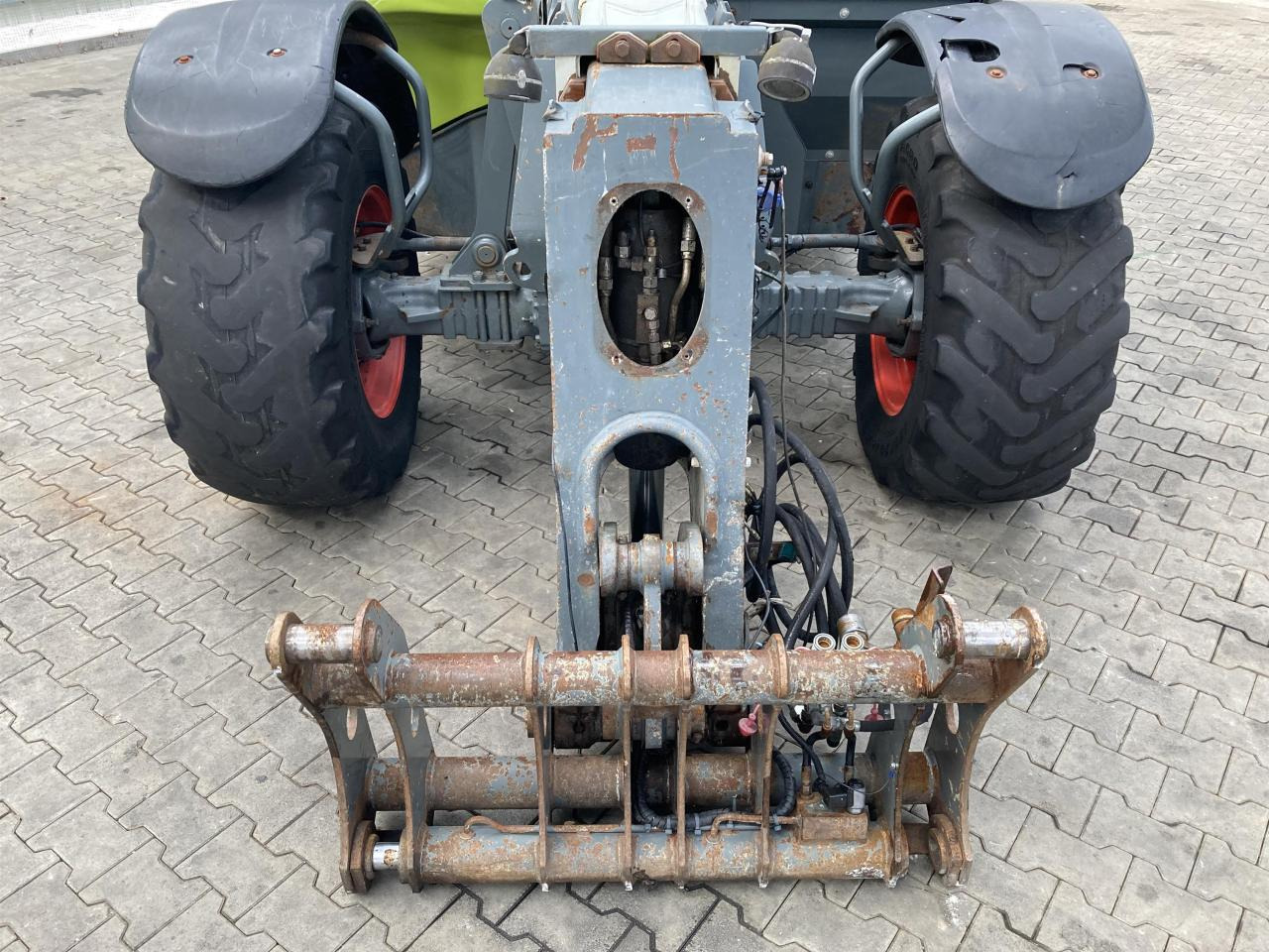 CLAAS Scorpion 9040 VariPower - Manipulador telescópico: foto 3 CLAAS Scorpion 9040 VariPower - Manipulador telescópico: foto 3