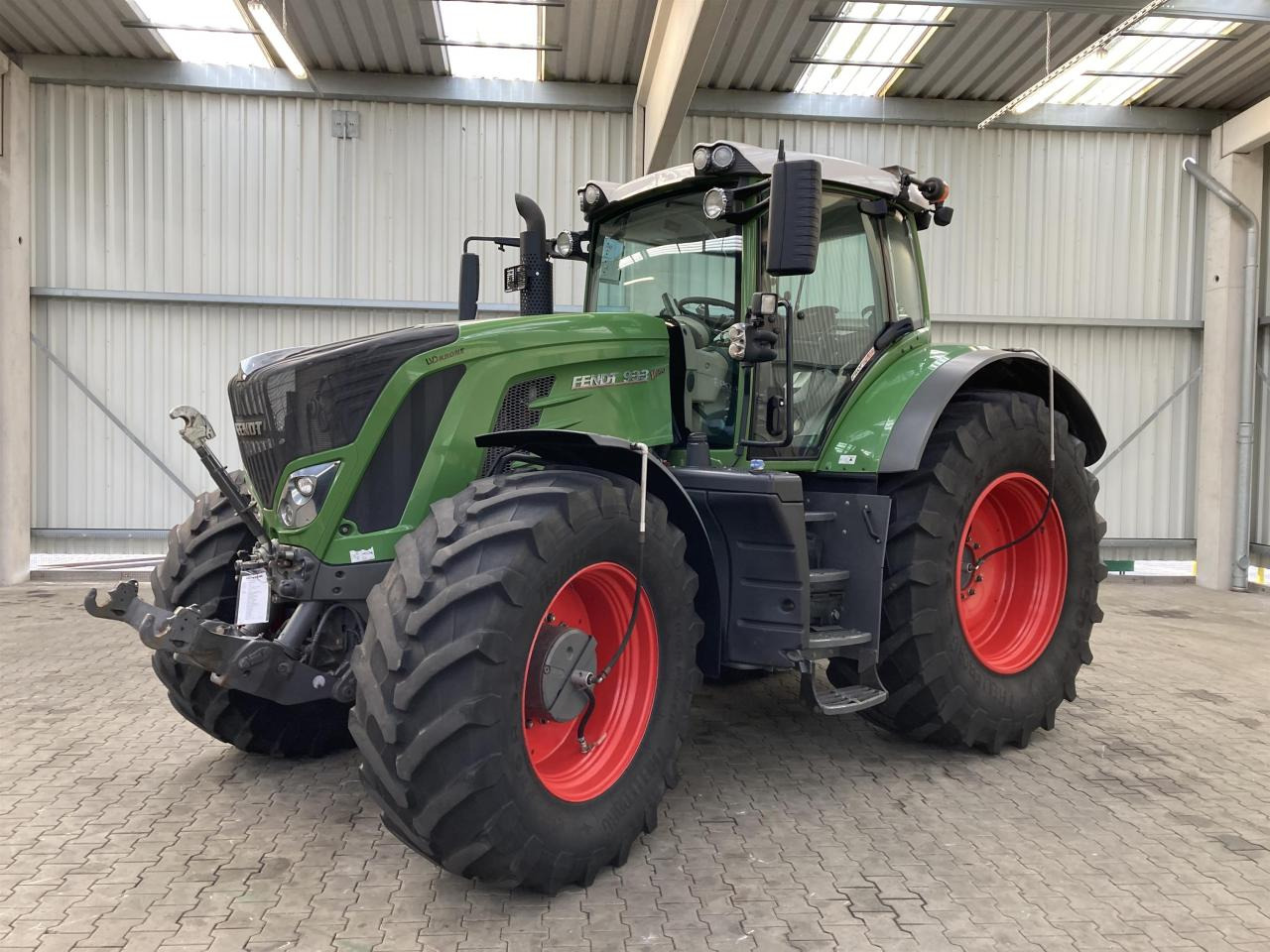 Fendt 933 Vario Profi Plus - Tractor: foto 1 Fendt 933 Vario Profi Plus - Tractor: foto 1