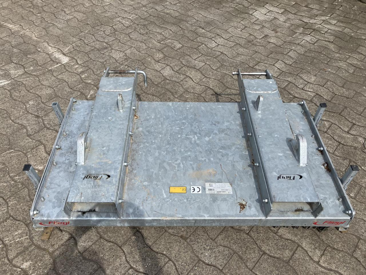 Fliegl Löwe 1,50m - Barredora cucharón para Vehículo municipal: foto 5 Fliegl Löwe 1,50m - Barredora cucharón para Vehículo municipal: foto 5