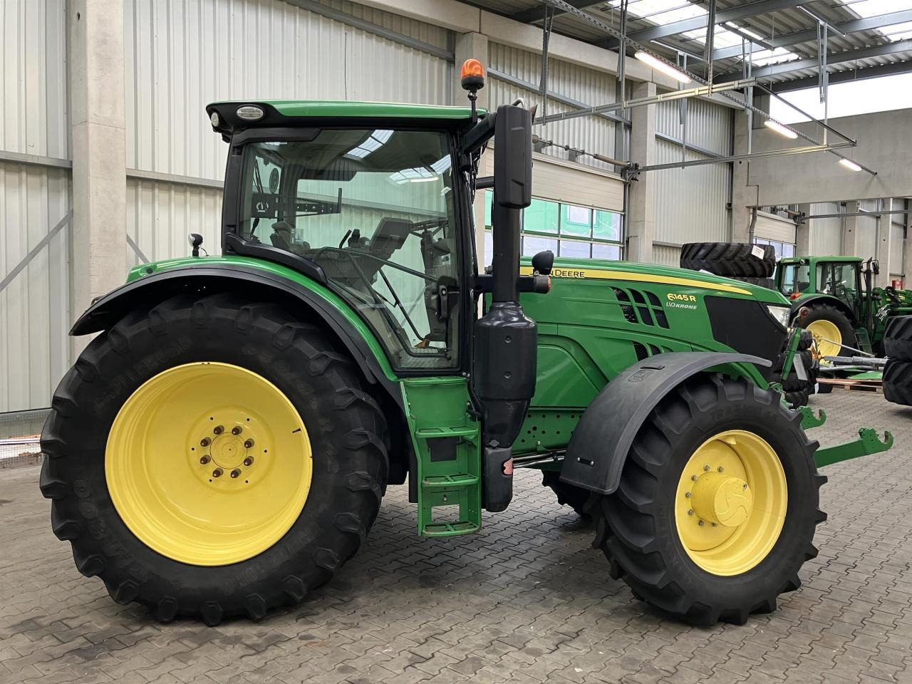 John Deere 6145R - Tractor: foto 4 John Deere 6145R - Tractor: foto 4