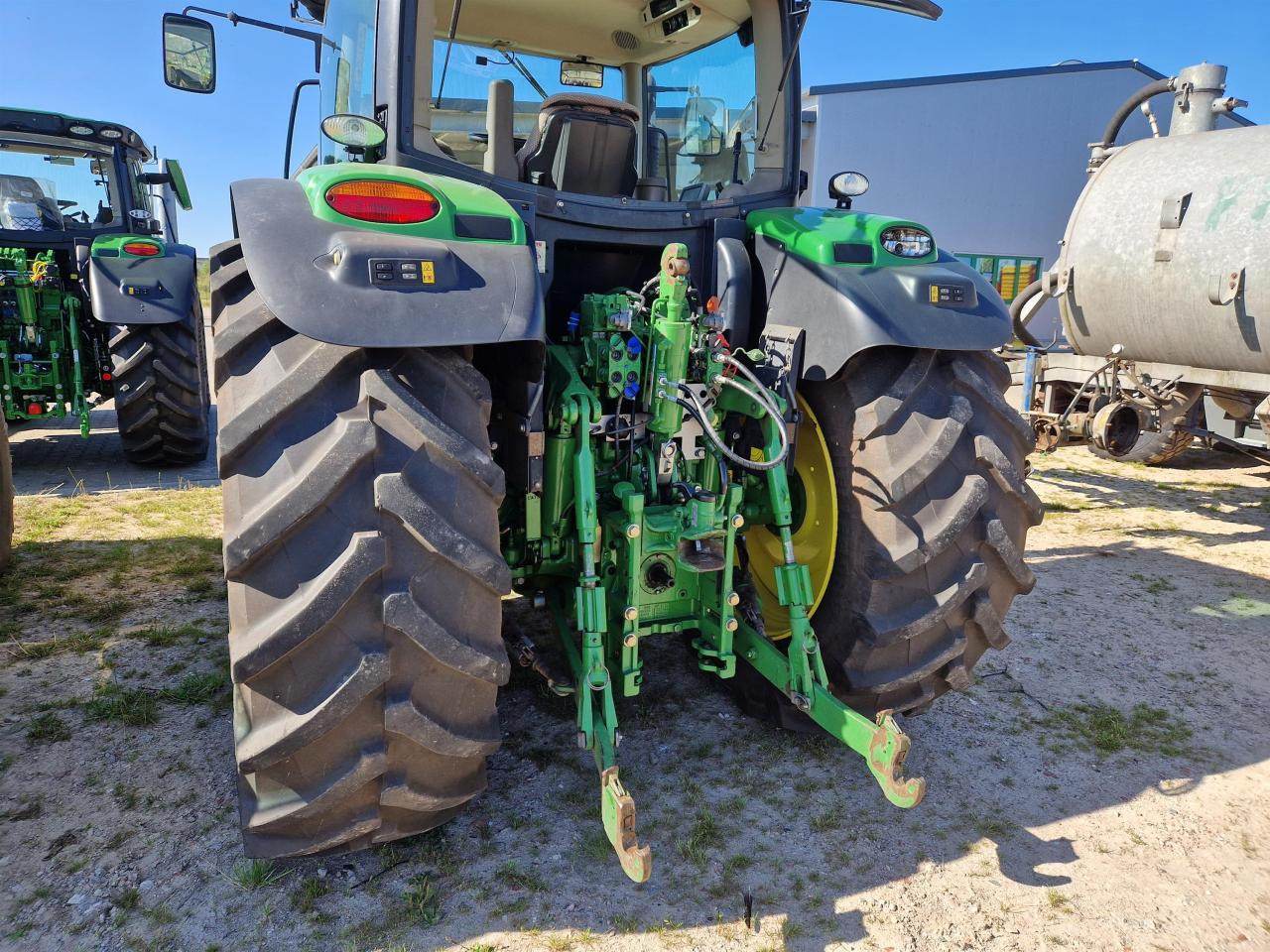 John Deere 6150R - Tractor: foto 3 John Deere 6150R - Tractor: foto 3