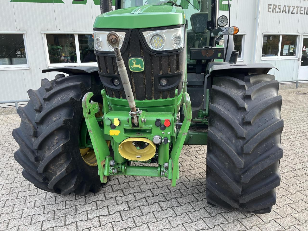 John Deere 6150R - Tractor: foto 3 John Deere 6150R - Tractor: foto 3
