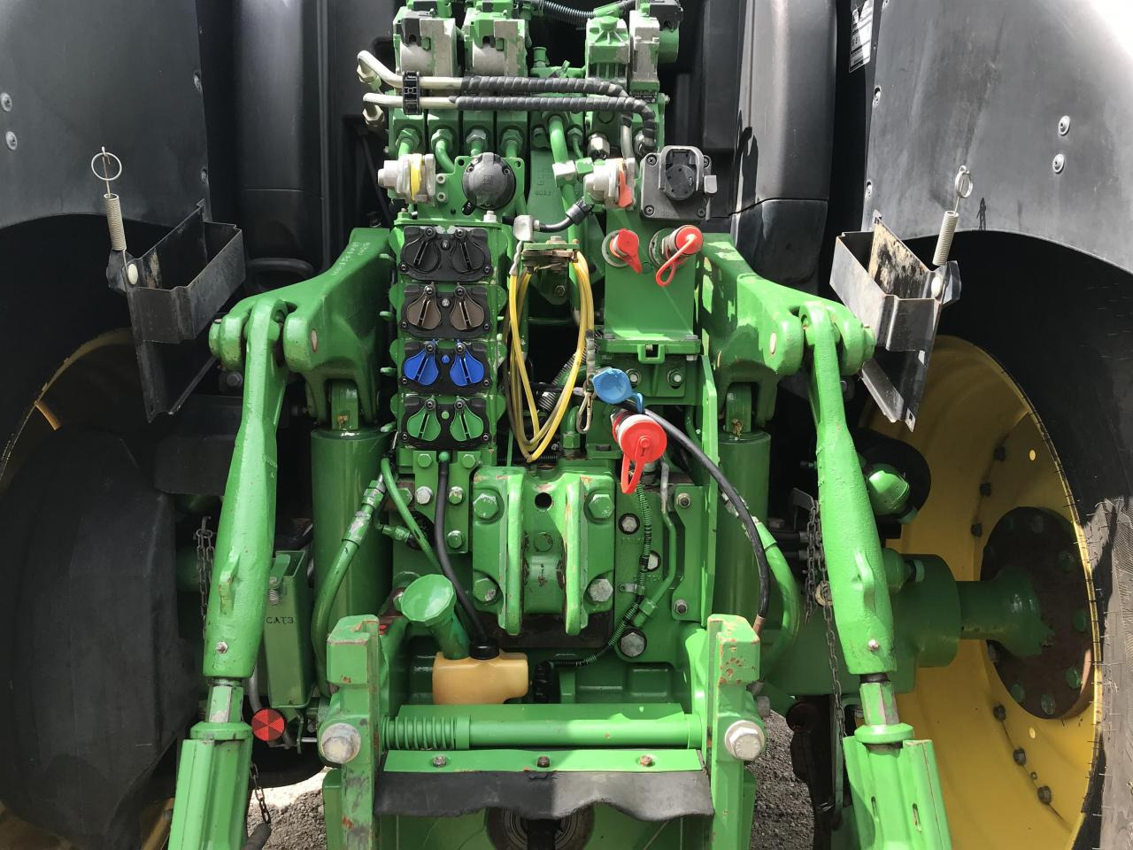 Tractor John Deere 6215R: foto 6