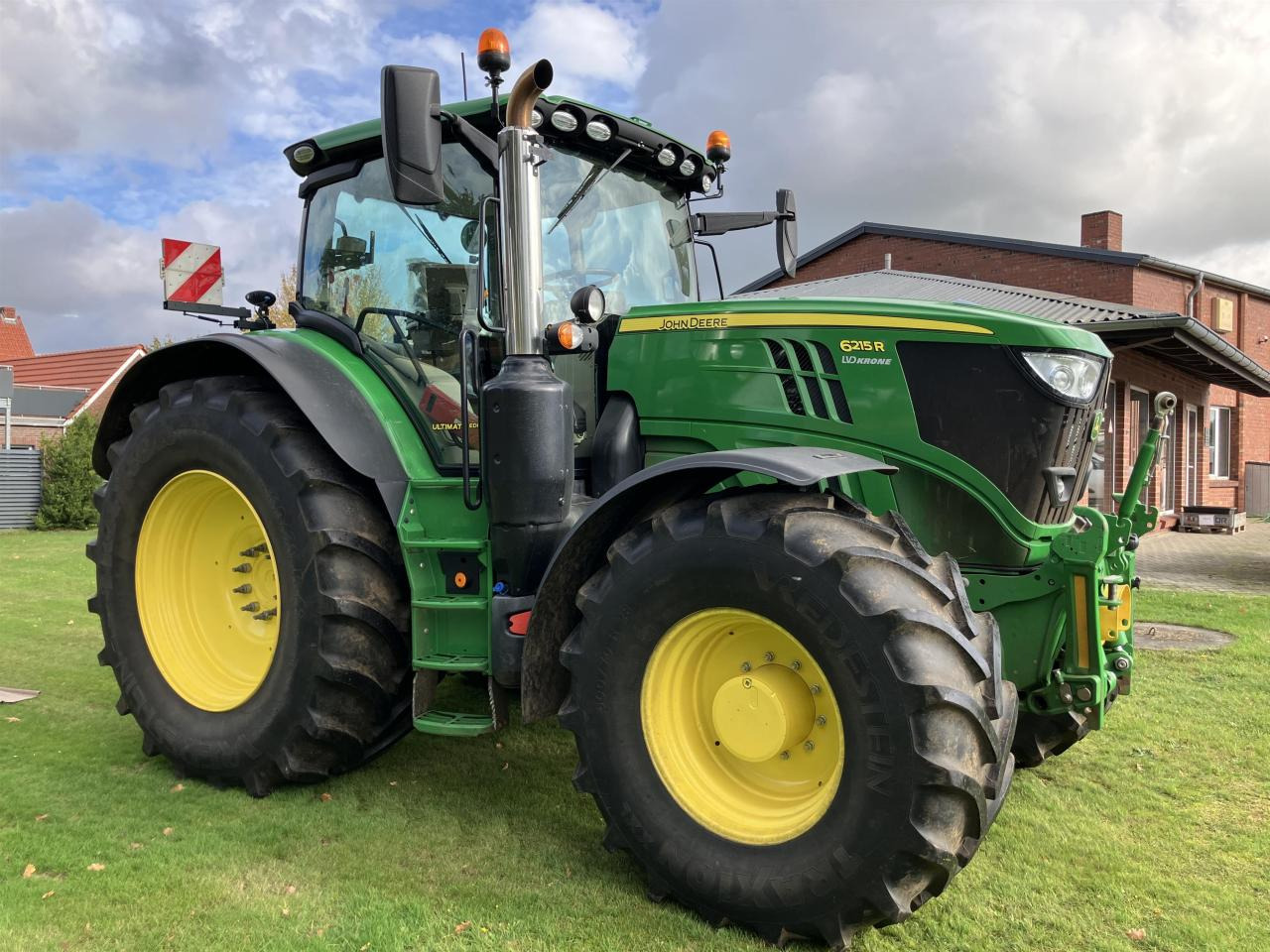 John Deere 6215R - Tractor: foto 3 John Deere 6215R - Tractor: foto 3