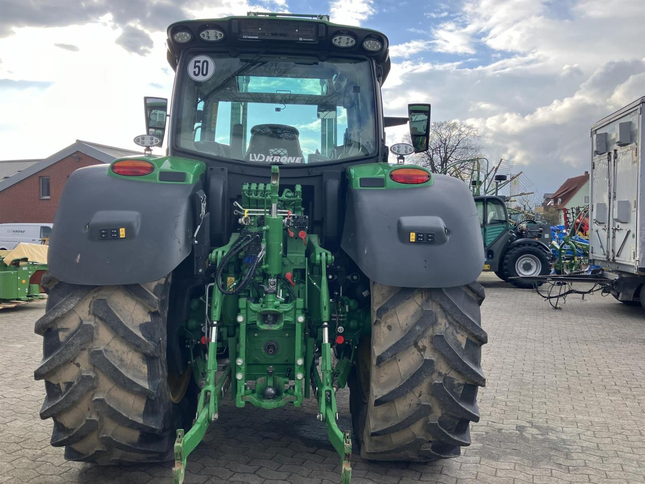 John Deere 6R 155 - Tractor: foto 4 John Deere 6R 155 - Tractor: foto 4