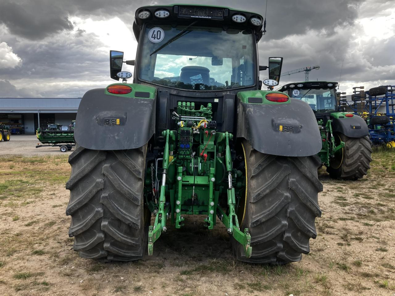 John Deere 6R 185 - Tractor: foto 4 John Deere 6R 185 - Tractor: foto 4