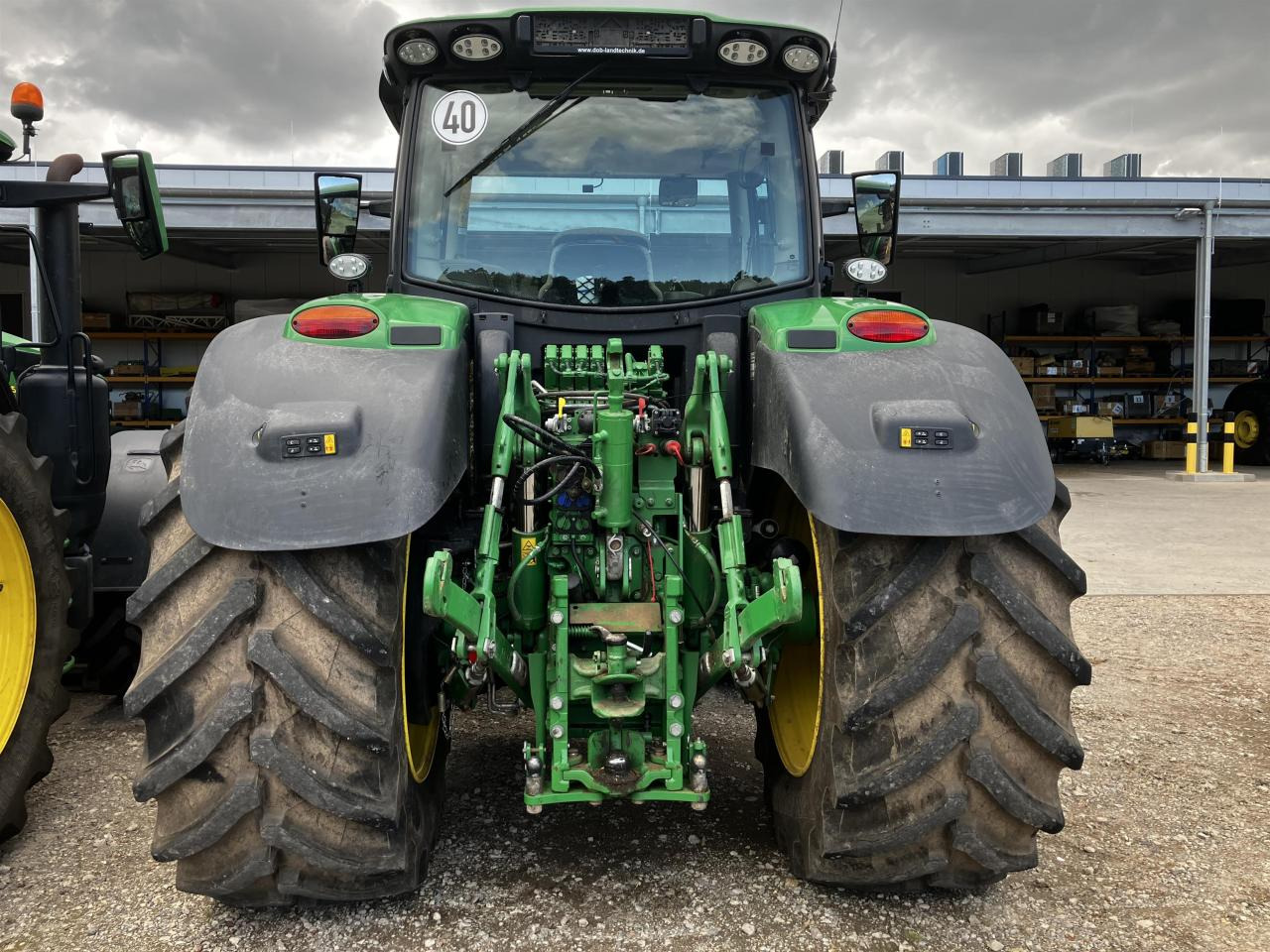 John Deere 6R 185 - Tractor: foto 5 John Deere 6R 185 - Tractor: foto 5