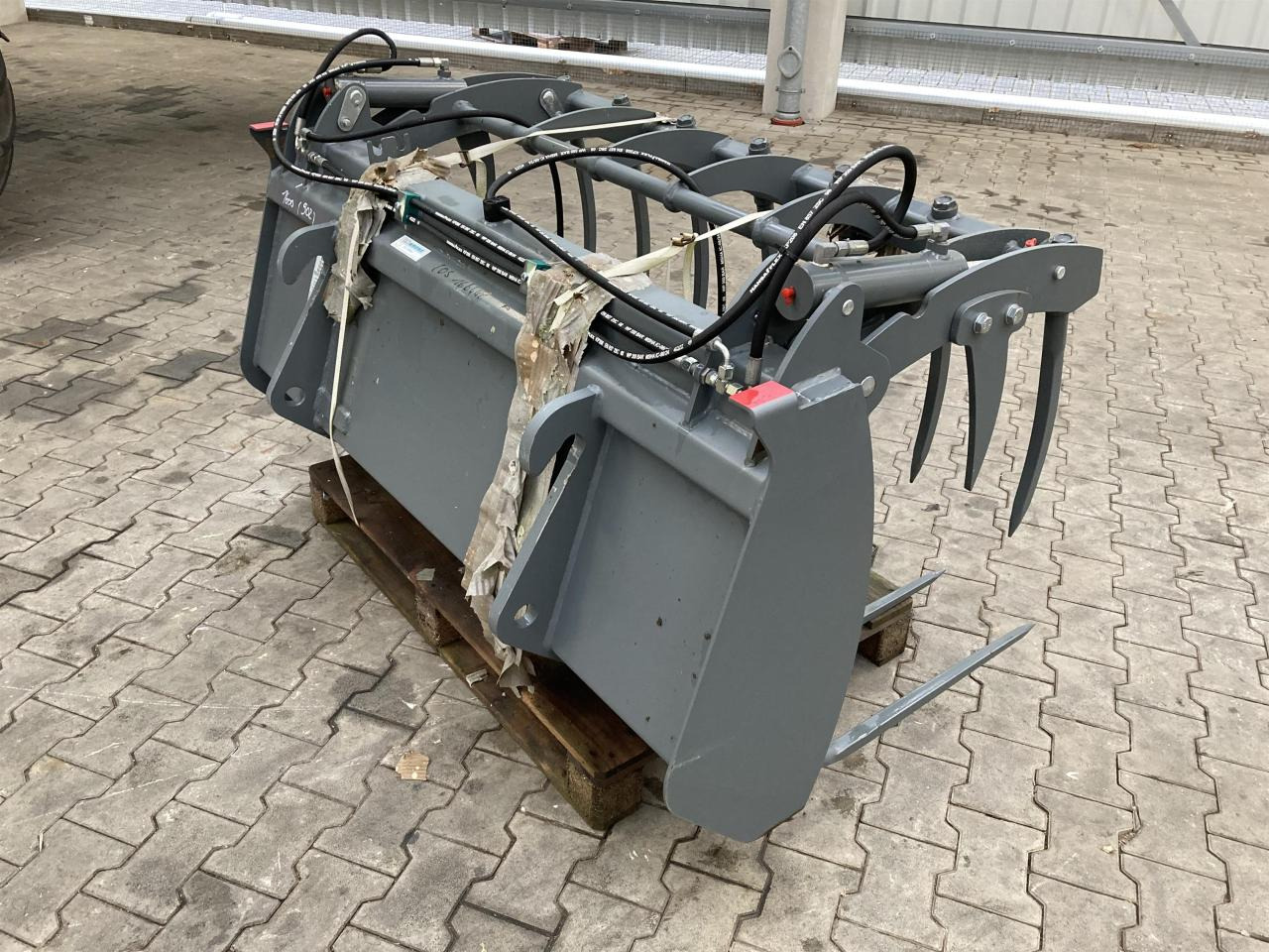 Kramer 1600 mm Vielzweckgabel - Cargador frontal para tractor: foto 2 Kramer 1600 mm Vielzweckgabel - Cargador frontal para tractor: foto 2