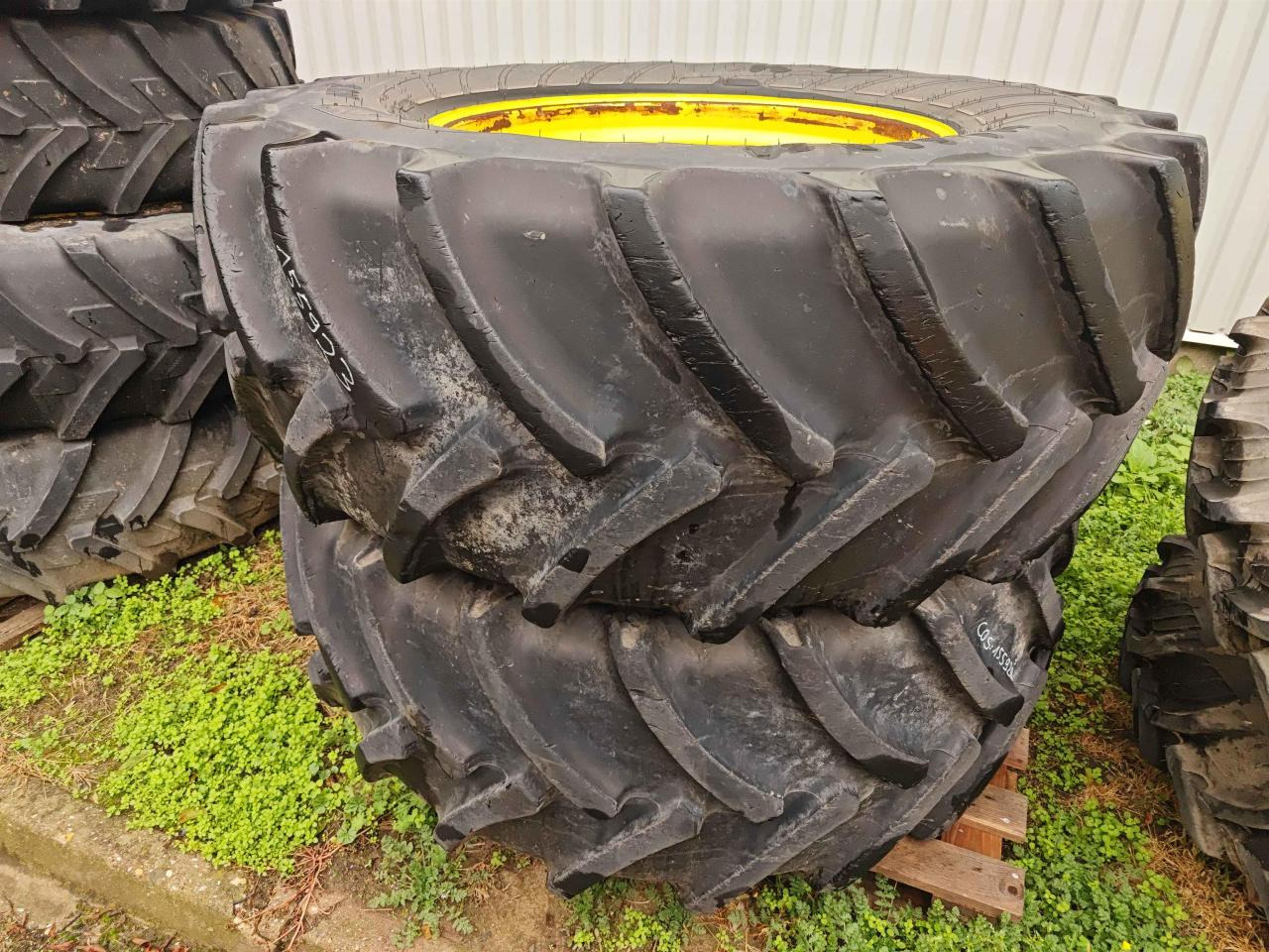 Mitas 600/65R34 - Neumático para Maquinaria agrícola: foto 1 Mitas 600/65R34 - Neumático para Maquinaria agrícola: foto 1