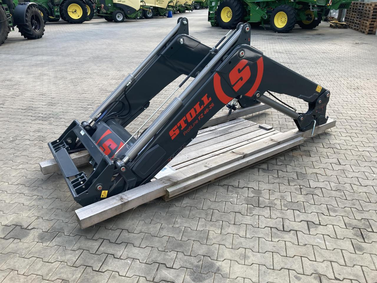 Stoll FZ 46-26.1 - Cargador frontal para tractor: foto 2 Stoll FZ 46-26.1 - Cargador frontal para tractor: foto 2