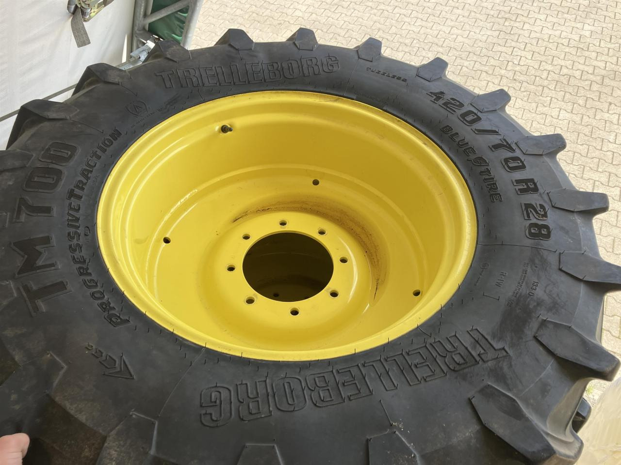 Trelleborg 420/70R28 - Neumático para Maquinaria agrícola: foto 4 Trelleborg 420/70R28 - Neumático para Maquinaria agrícola: foto 4