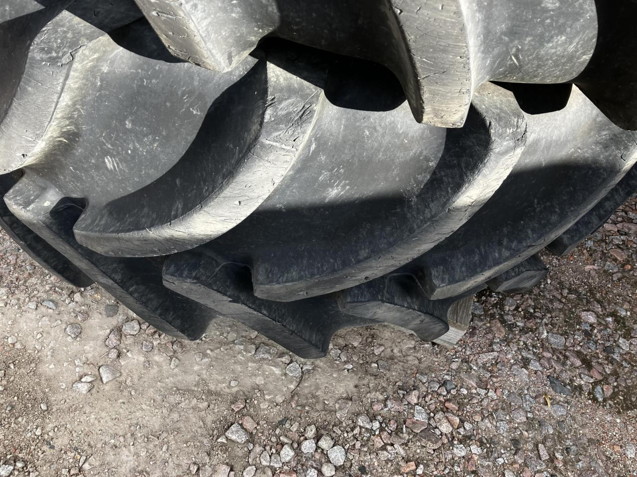 Vredestein 600/70R30 - Neumático para Maquinaria agrícola: foto 2 Vredestein 600/70R30 - Neumático para Maquinaria agrícola: foto 2