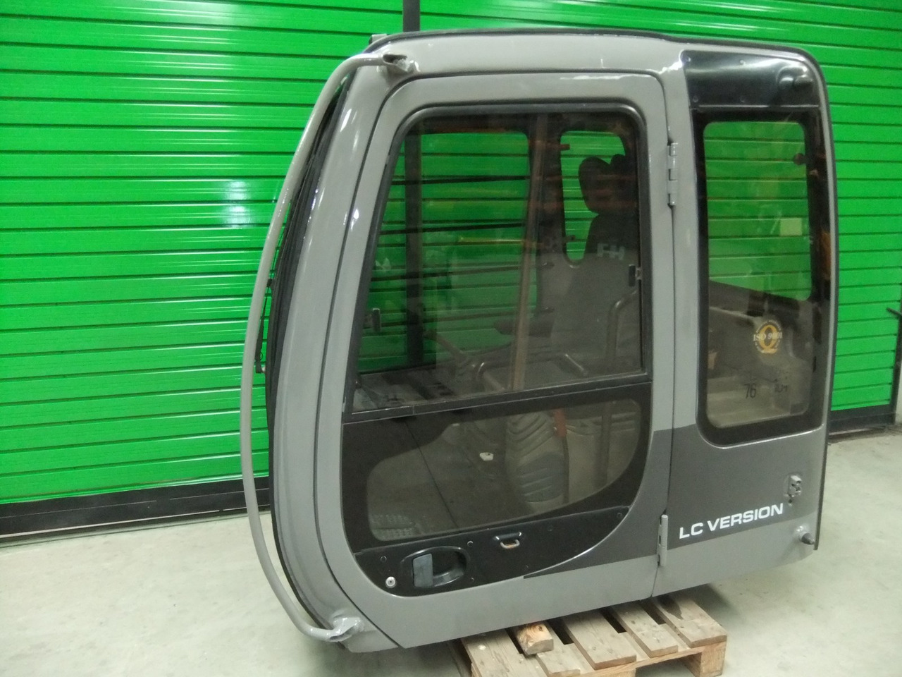 Cab FIAT-HITACHI EX215 71466300 - Cabina para Maquinaria de construcción: foto 2 Cab FIAT-HITACHI EX215 71466300 - Cabina para Maquinaria de construcción: foto 2