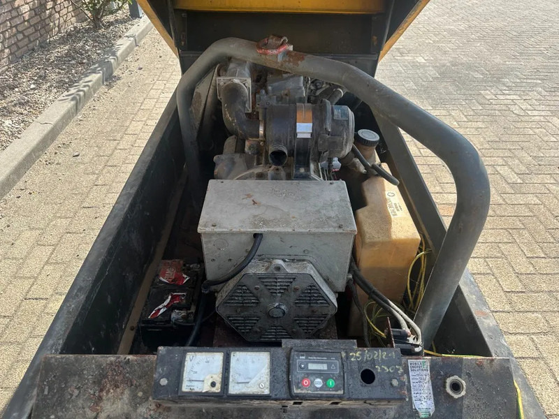Generador industriale Atlas-Copco Deutz F2M 2011 Stamford 12 KVA generatorset: foto 11