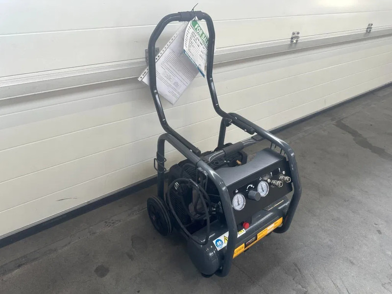 COMPRESSOR Contimac Rollcage 270 Olievrije Zuigercompressor 2 PK 230 L / min 9 Bar New ! - Compresor de aire: foto 5 COMPRESSOR Contimac Rollcage 270 Olievrije Zuigercompressor 2 PK 230 L / min 9 Bar New ! - Compresor de aire: foto 5